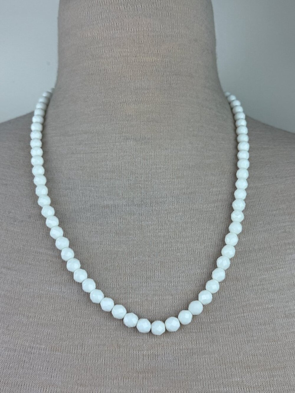 Vintage White Milk Glass Faceted Bead Necklace 25"